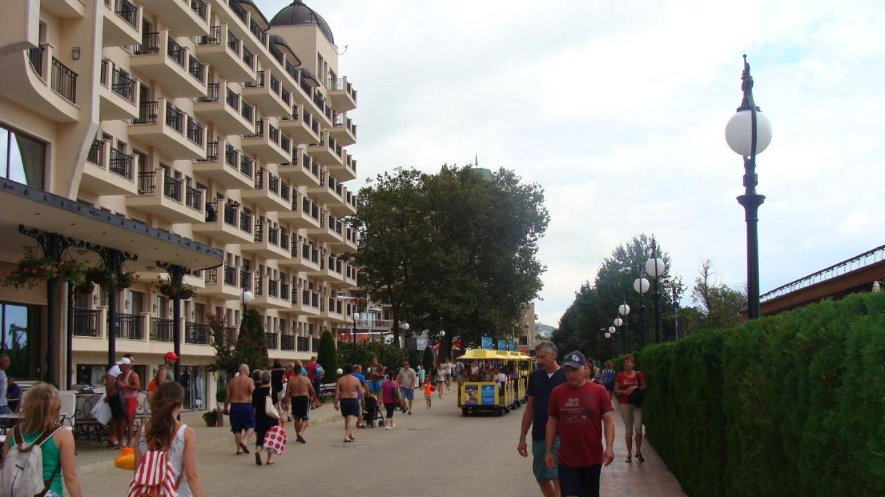 Admiral Apartments Nisipurile de Aur Cameră foto